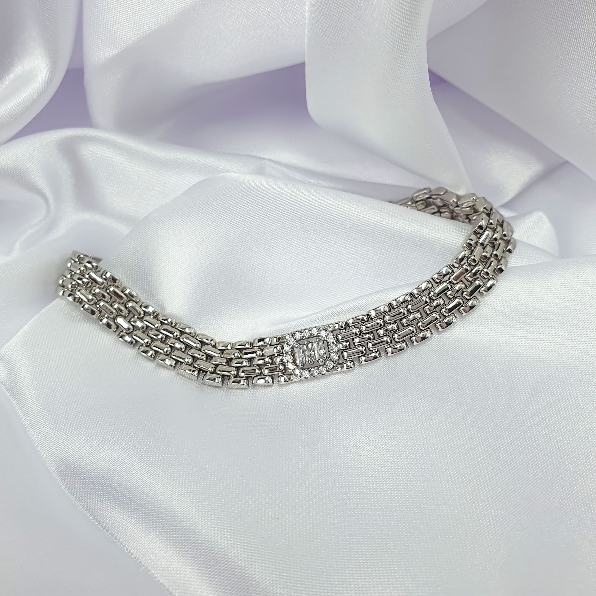 Mirdzoša rotaslieta svētkiem