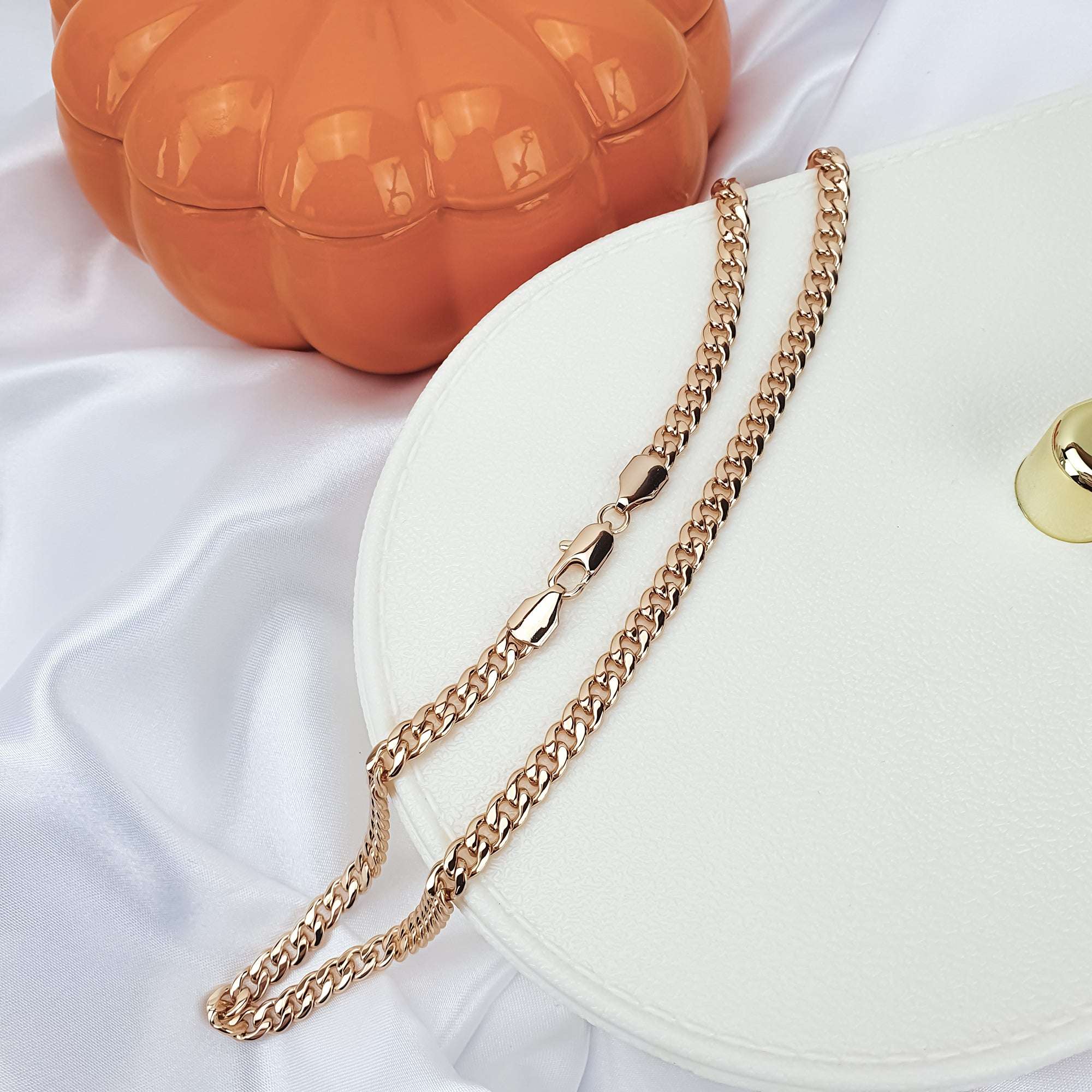 Unisex bruņuveida apzeltīta ķēdīte