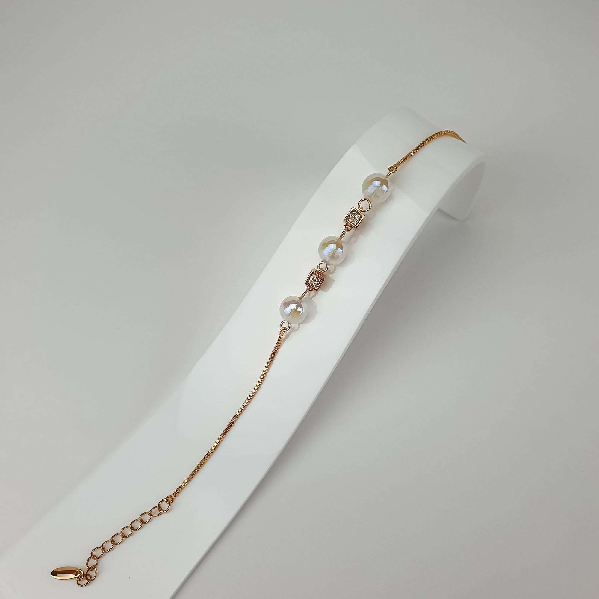 Hipoalerģiska rokassprādze ar zelta pārklājumu