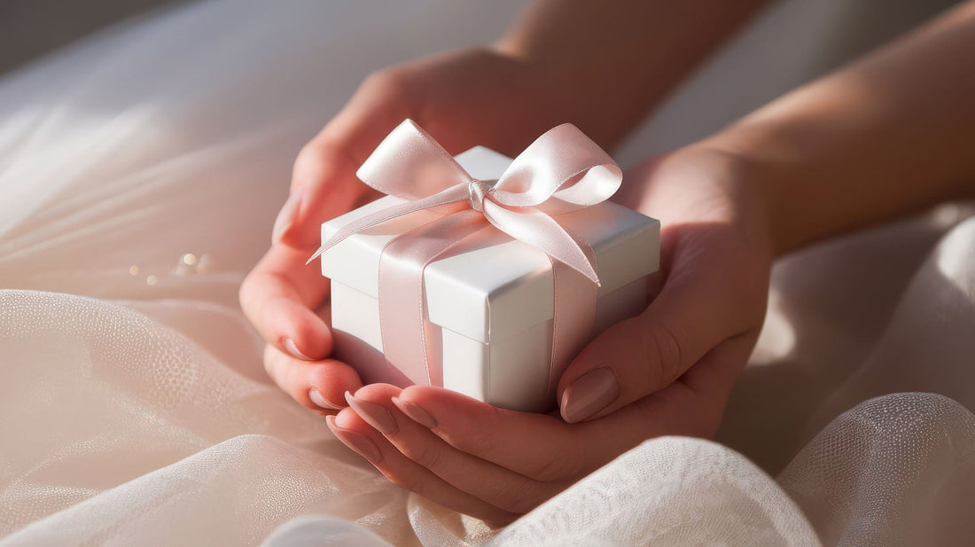 Rotaslietas kā dāvana: ko izvēlēties mammai, draudzenei vai kolēģei