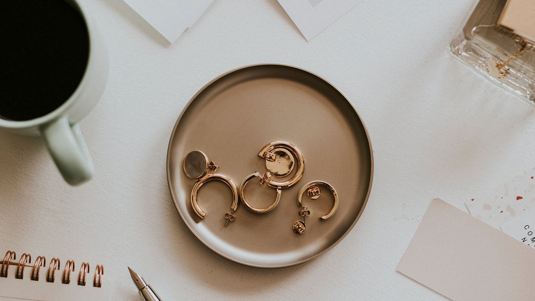 Rotaslietas ikdienai: kā izskatīties stilīgi arī darbā