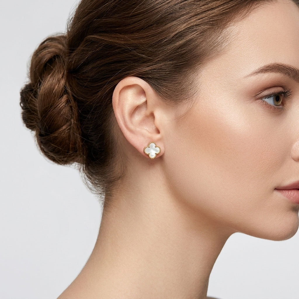 Keturlapio dobilo auskarai – 12 mm