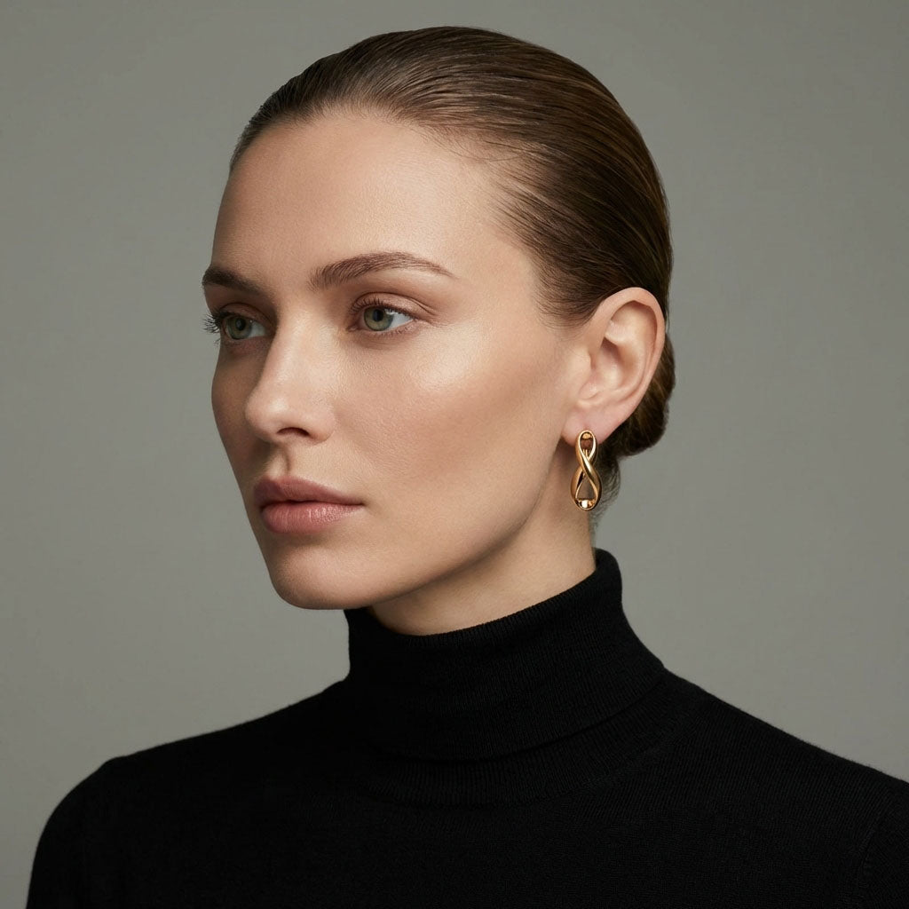 Plaukiančių linijų begalybės auskarai