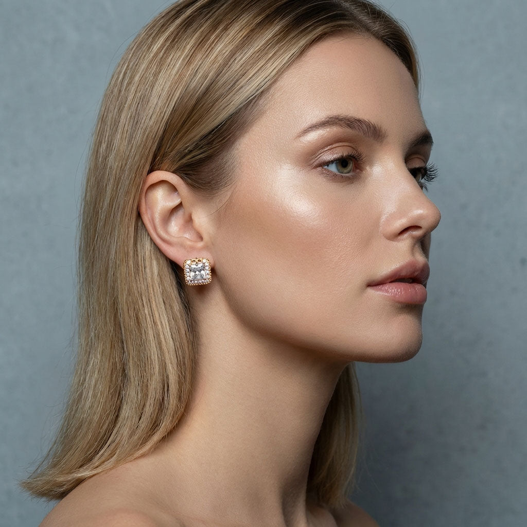 Роскошные квадратные серьги с изысканным сиянием