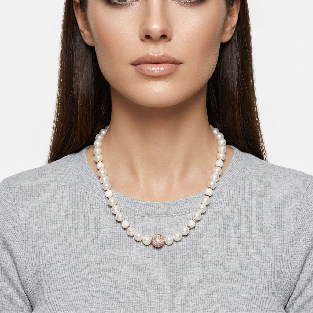 Sniego baltumo perlų kaklo papuošalas