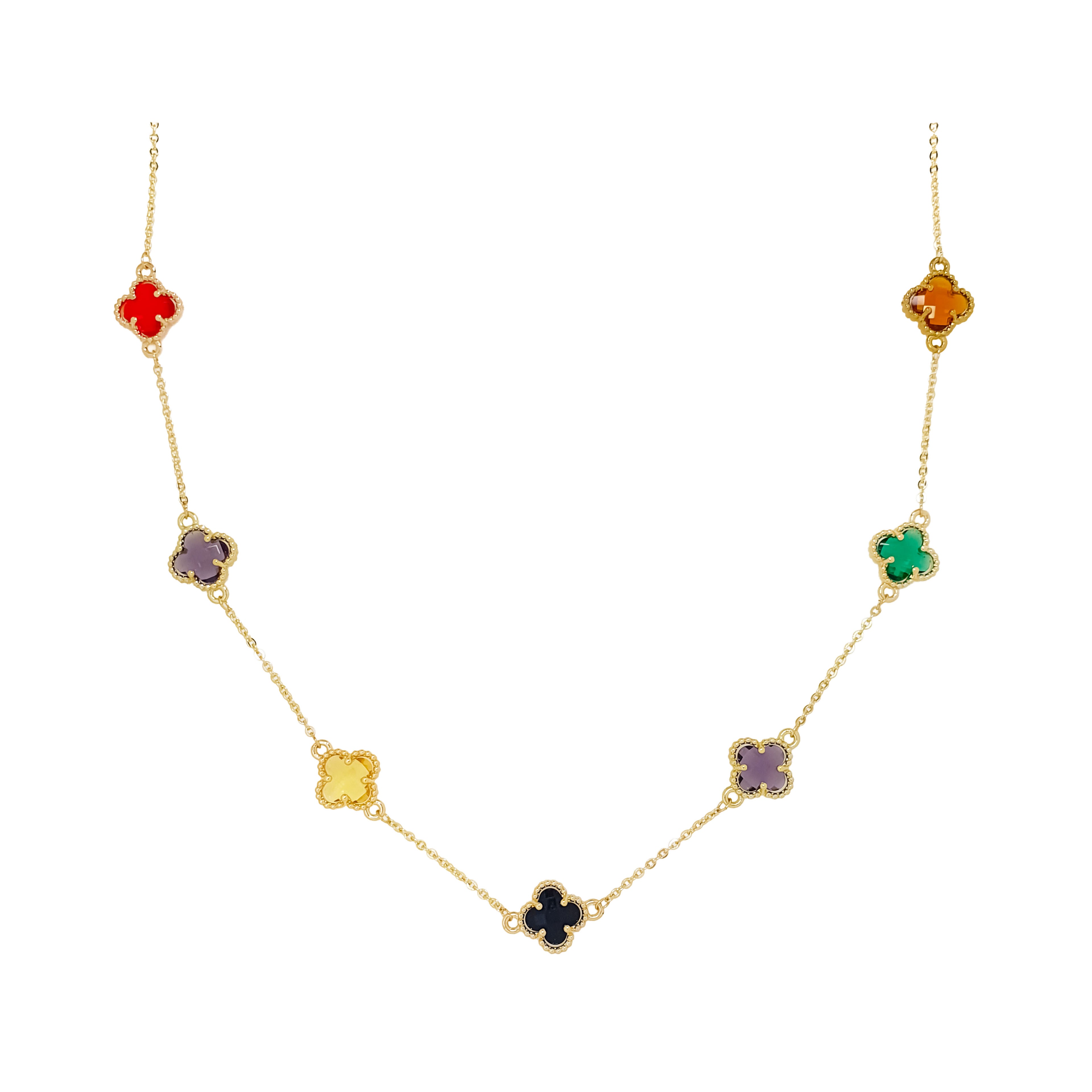 Kaklarota ar apzeltītu ķēdi un āboliņa formas elementiem