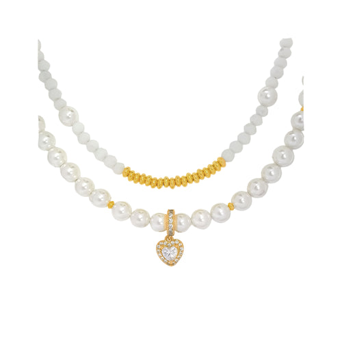 Balta pērļu kaklarota ar sirds formas kulonu centrā